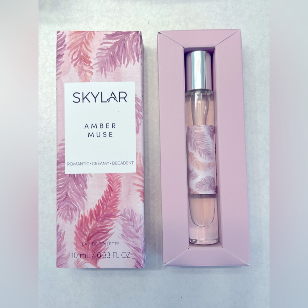 Skylar - Amber Muse